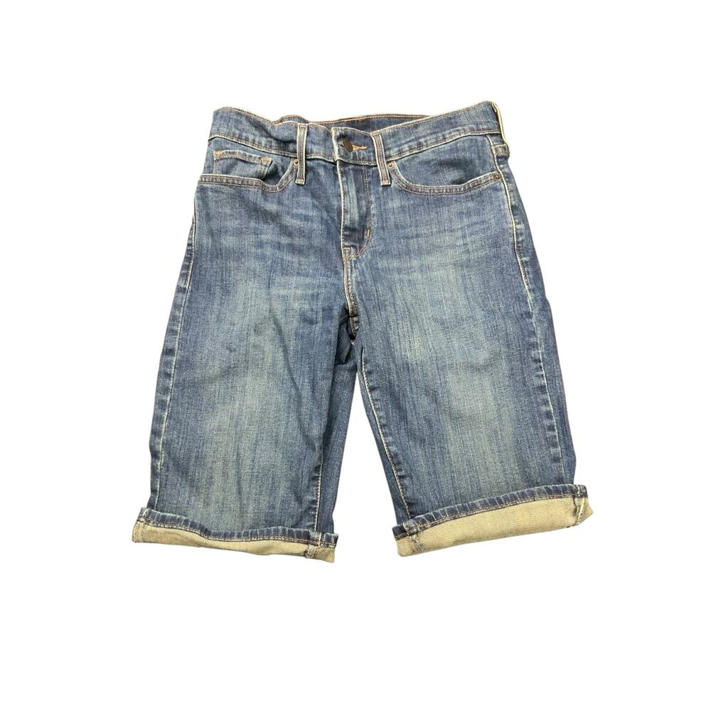 Levi’s Womens Denim Bermuda Shorts Size 27 Medium Wash Cuffed Stretch Jean